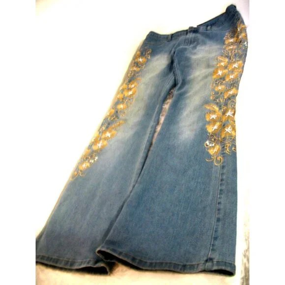 Women's Venus Blue Denim Embellished Embroidered Distressed Jeans Sz 8 - Picture 9 of 14
